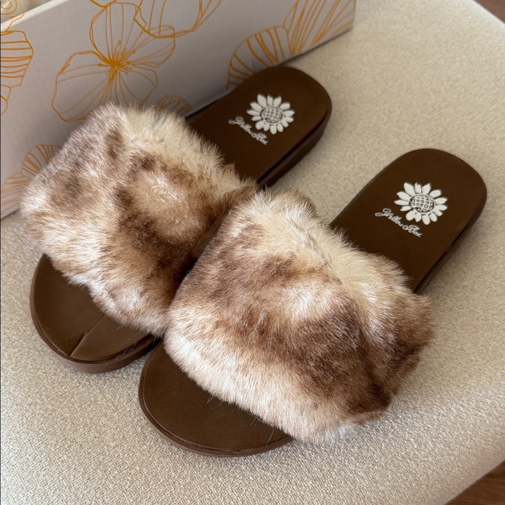 Brown Faux Fur Slide Slippers